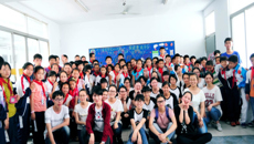 谈球吧志愿者赴立新小学庆六一