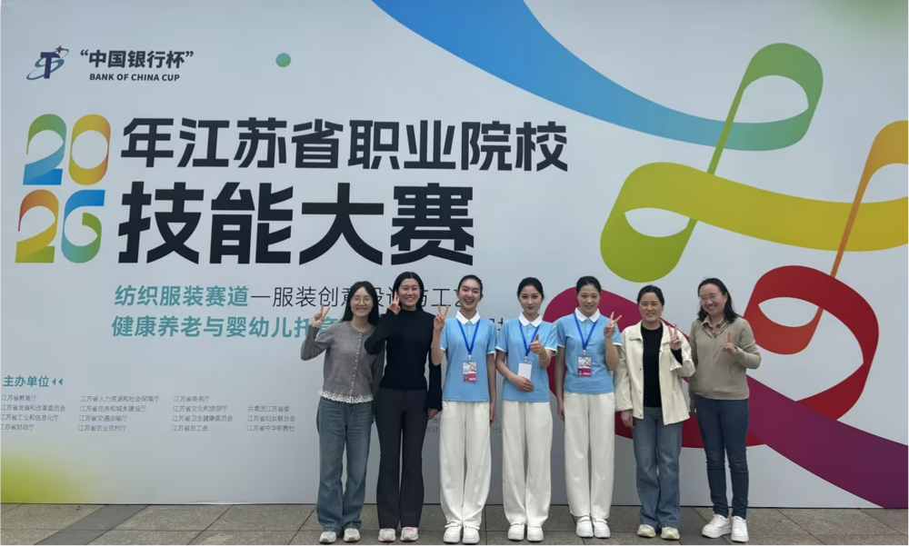 婴幼儿照护(现场照片)(1) 婴幼儿照护(现场照片)(1)
